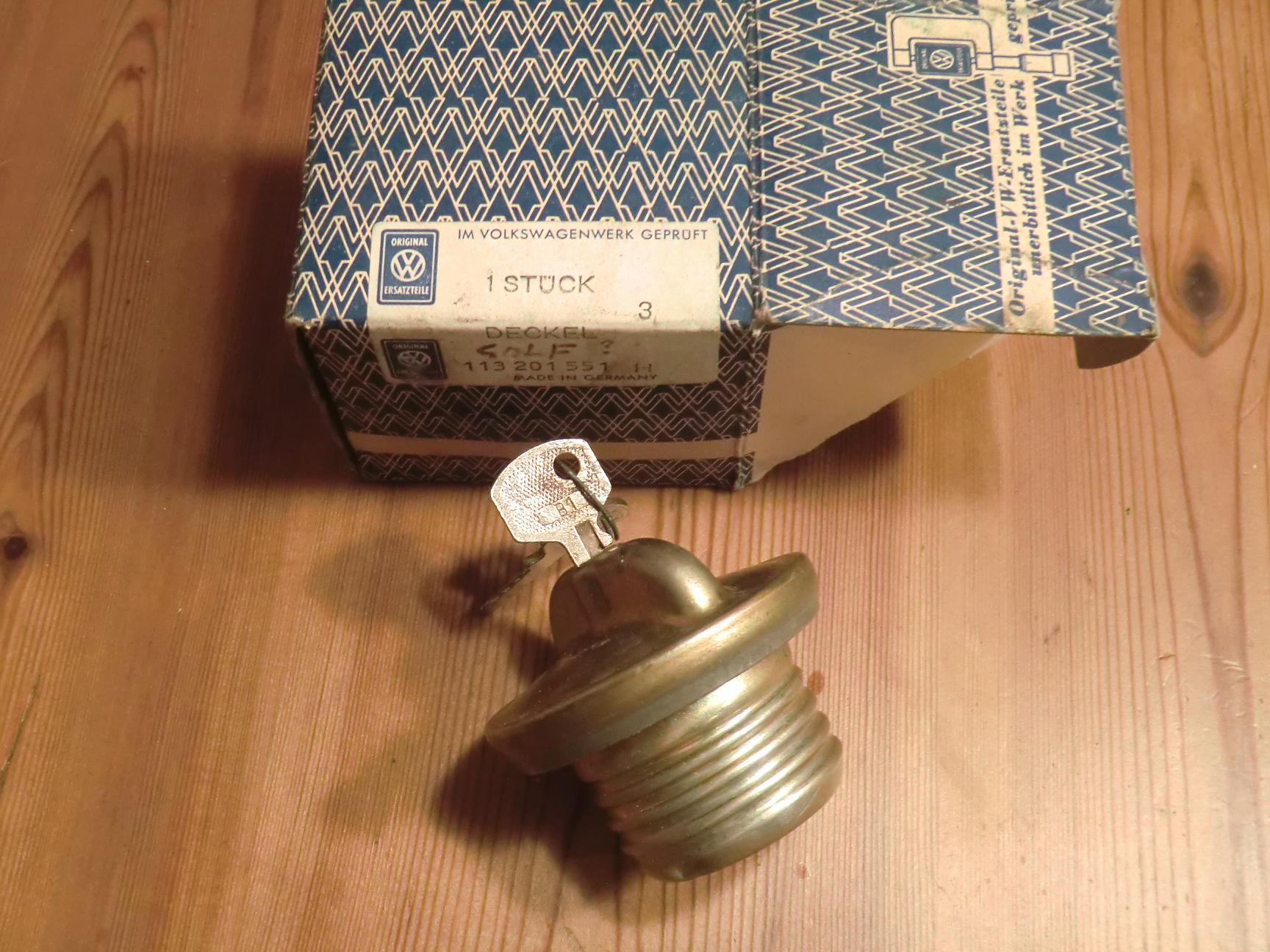 Tanklock.jpg, 310.17 kb, 1728 x 1296