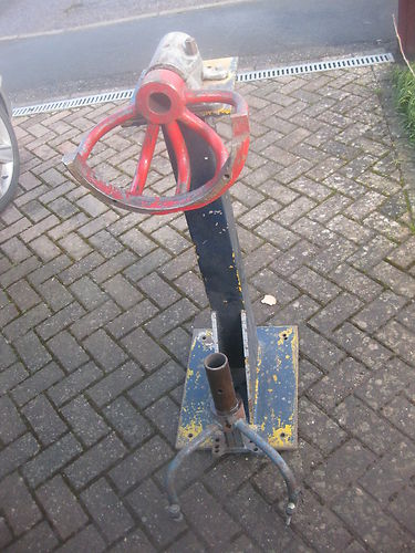 enginestand.JPG, 49.96 kb, 375 x 500