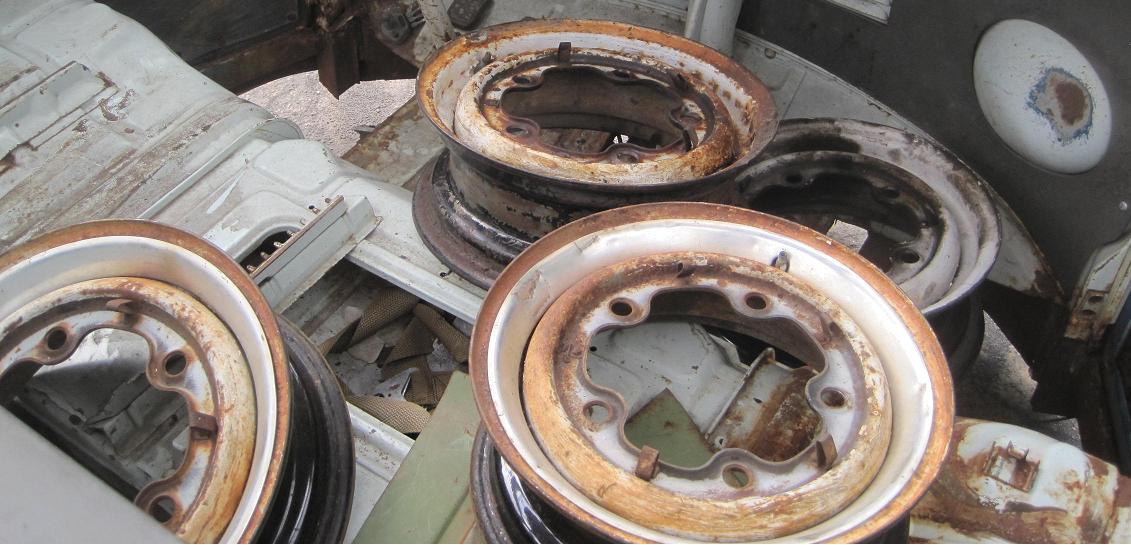 IMG_4427 rims.JPG, 115.27 kb, 1131 x 545