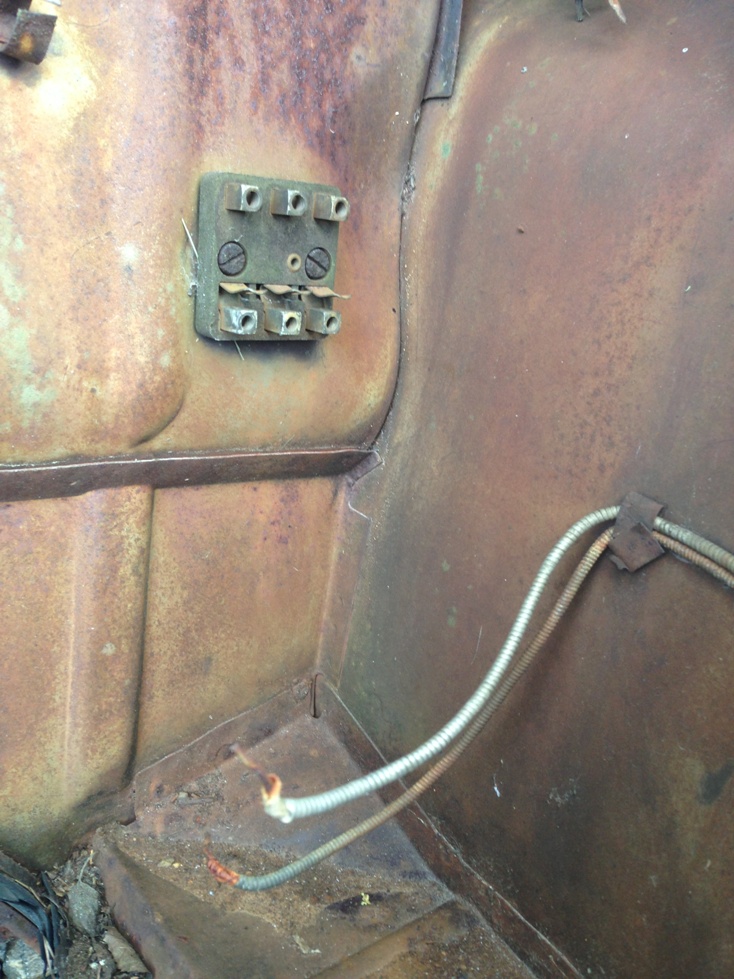 050.JPG, 252.19 kb, 734 x 979