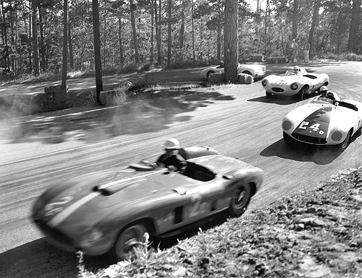 1956_Ferrari_Mondial-4.jpg, 92.25 kb, 525 x 403