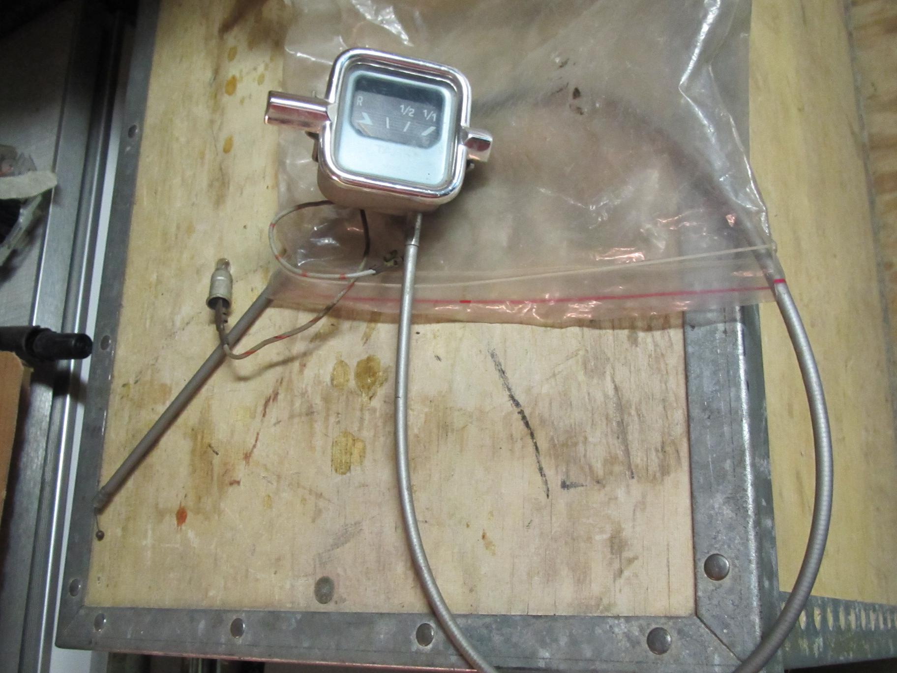 2013-09-07, Tankmätarwire 001.jpg, 262.48 kb, 1824 x 1368