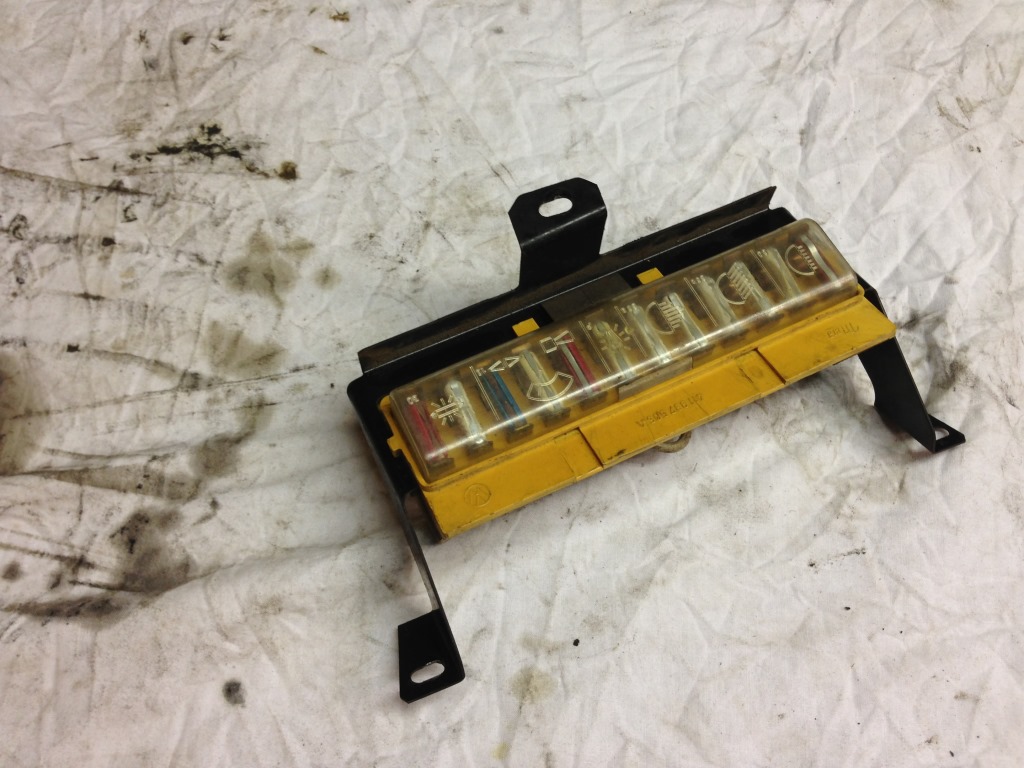 Säkringsblock_framsida.JPG, 191.69 kb, 1024 x 768