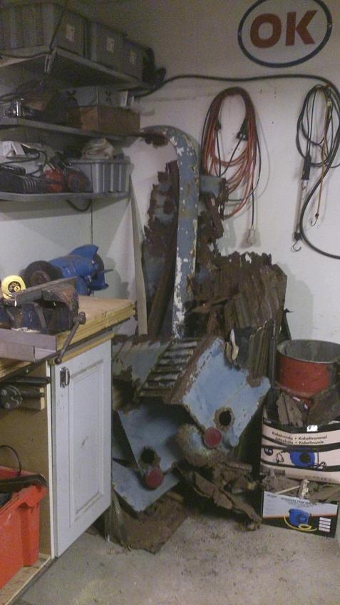 Rust-corner.JPG, 62.74 kb, 477 x 848