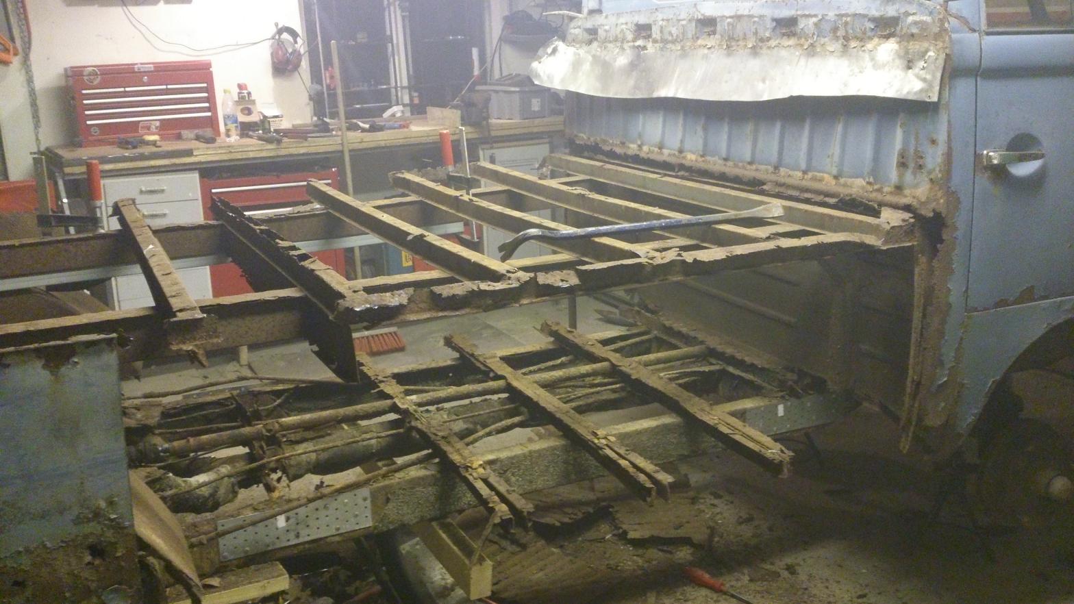 Dawreck2.jpg, 191.72 kb, 1568 x 882