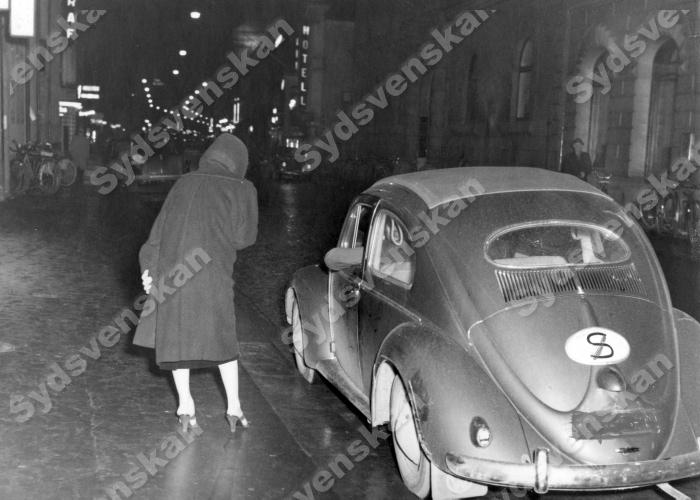 j.jpg, 51 kb, 700 x 500