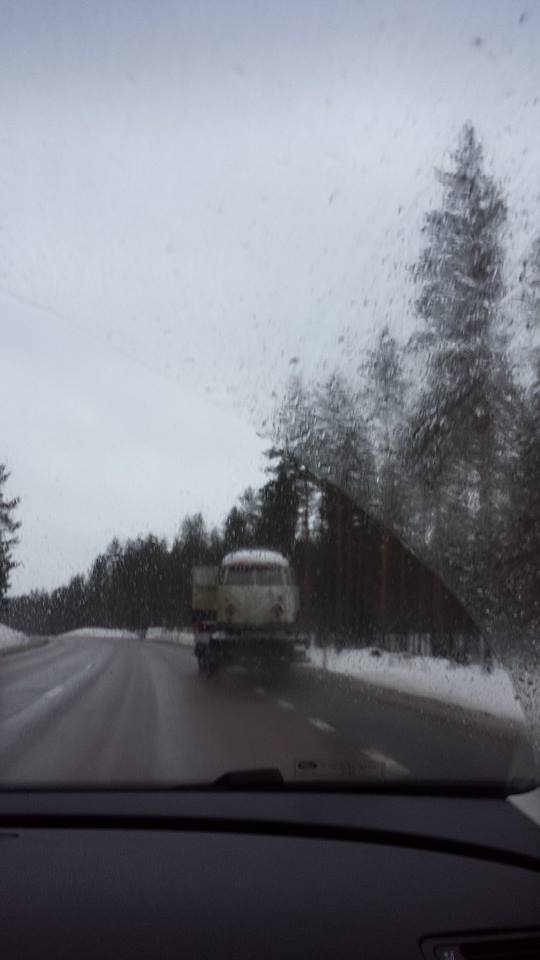 BusspåLastbil.jpg, 32.73 kb, 540 x 960