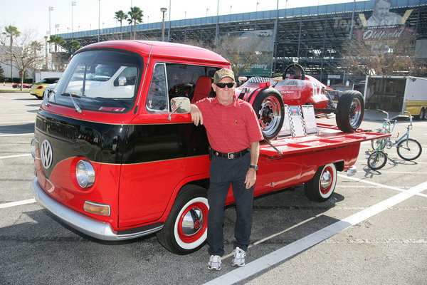 volkswagen-celebrate-3_600x0w.jpg, 105.95 kb, 600 x 400