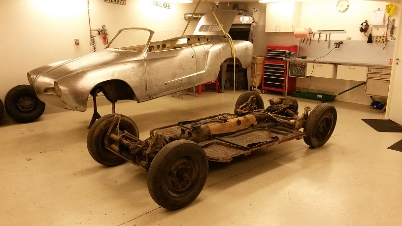 Ghia kaross.jpg, 138.2 kb, 816 x 459