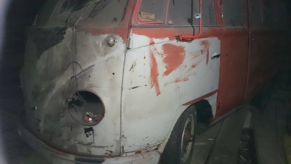 VW 1957 Double barndoors.jpg, 44.96 kb, 960 x 540