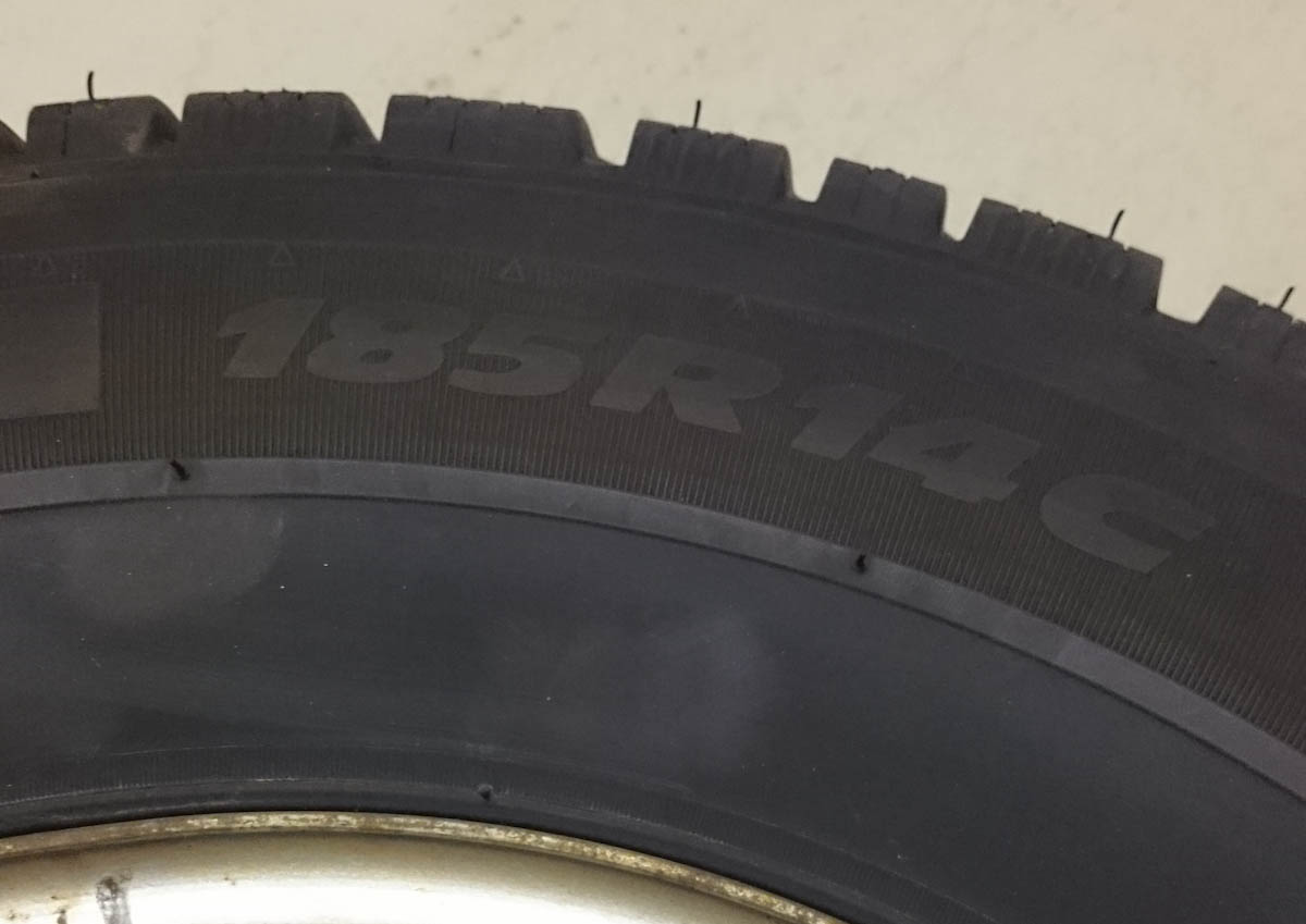 Däck_02.jpg, 96.28 kb, 1200 x 849