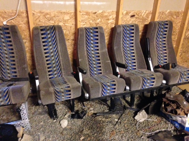 buss stolar.JPG, 159.97 kb, 640 x 480