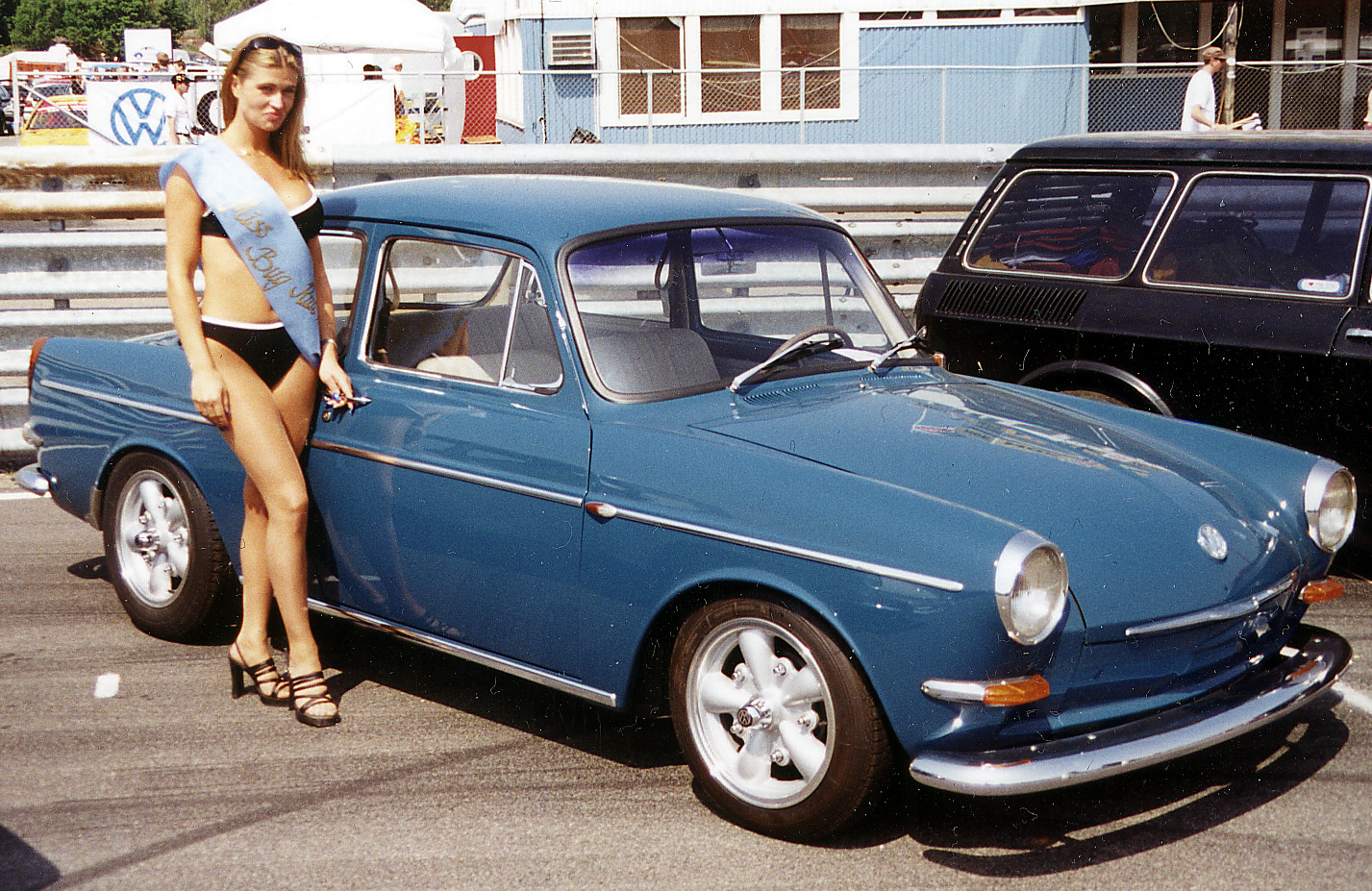 MissNotch.jpg, 848.19 kb, 1427 x 927