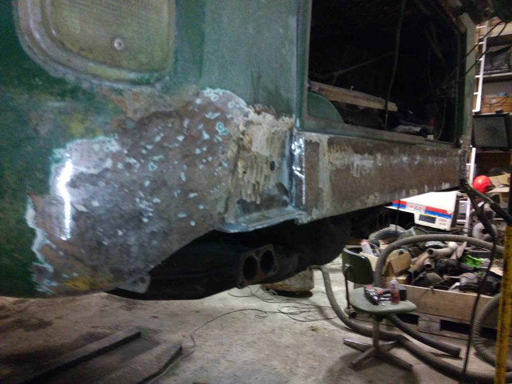 vänster bakhörn riktat.jpg, 271.2 kb, 1000 x 750