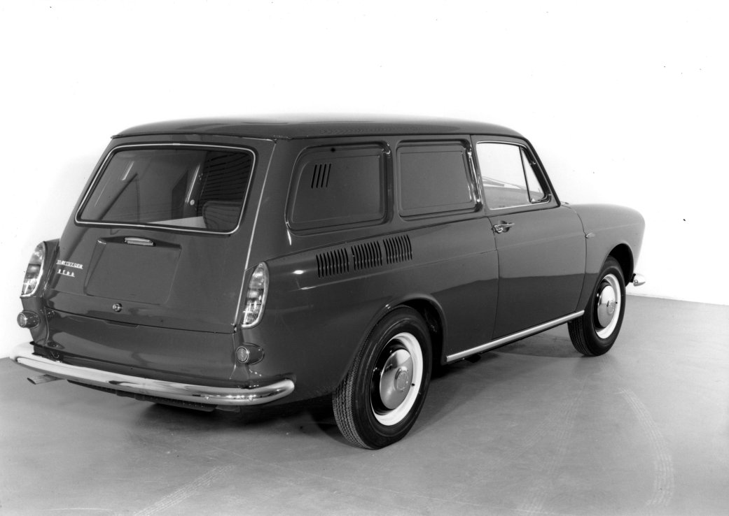 64squareback_panelvan.jpg, 78.93 kb, 1041 x 738