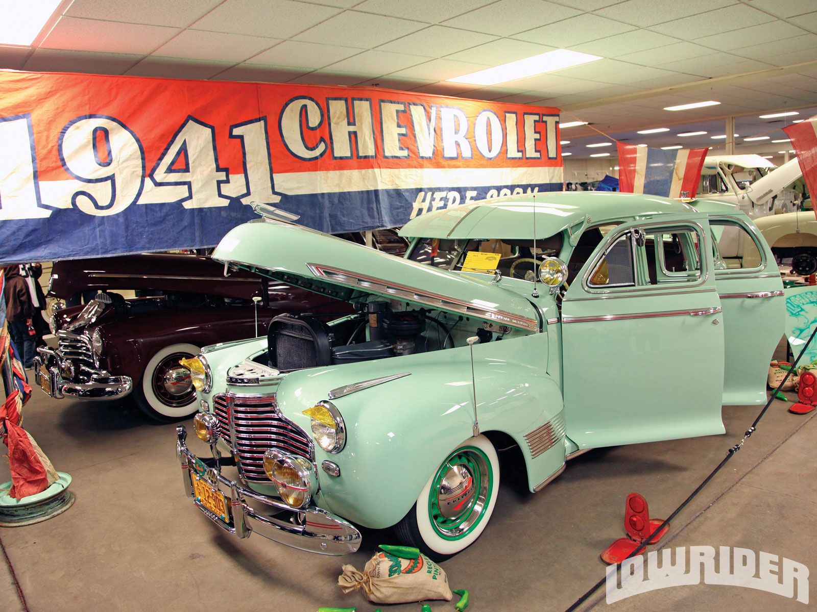 lrmp_1011_36_o+lowrider_tour+1941_chevrolet.jpg, 340.14 kb, 1600 x 1200