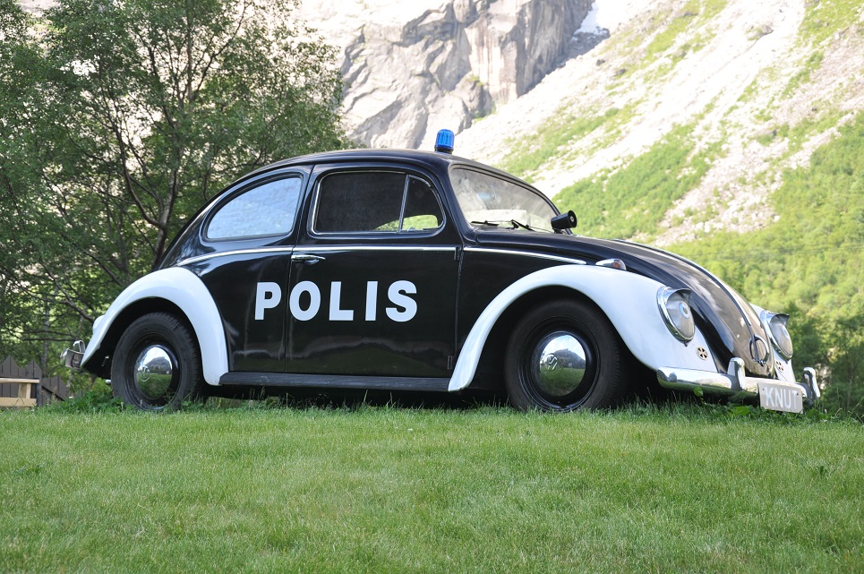 VW polis 2.jpg, 358.35 kb, 965 x 641