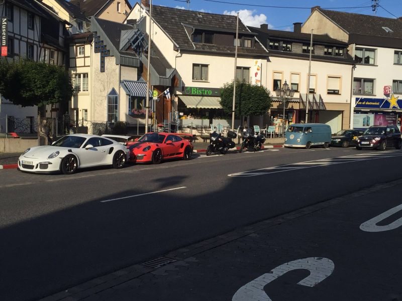 Adenau 2 x GT3 RS.jpg, 95.23 kb, 800 x 600