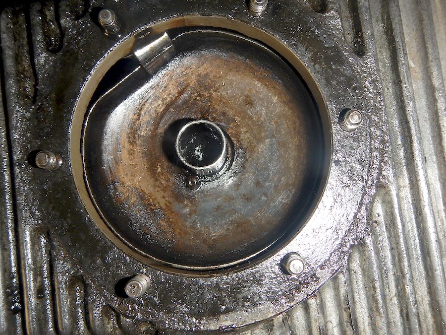 inuti_underifrån.jpg, 210.4 kb, 900 x 675