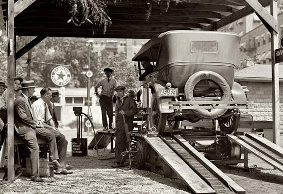 vintage garage.jpg, 119.35 kb, 569 x 390