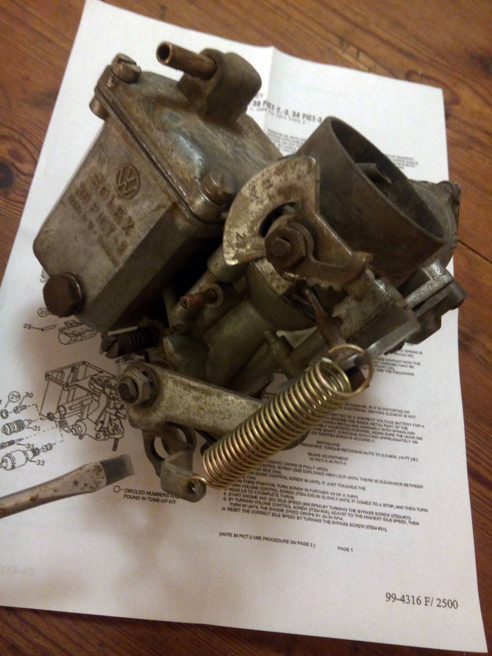 förgasare.jpg, 846.99 kb, 1000 x 1333