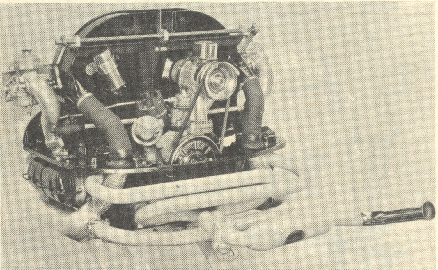PM8dubbelforgasareMotor.jpg, 370.26 kb, 1505 x 929