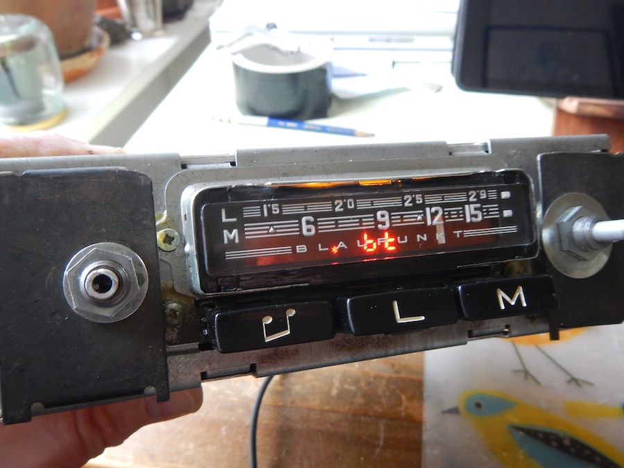 display_on_front_on_BT.jpg, 164.39 kb, 900 x 675 display_on_front_on_BT.jpg, 164.39 kb, 900 x 675