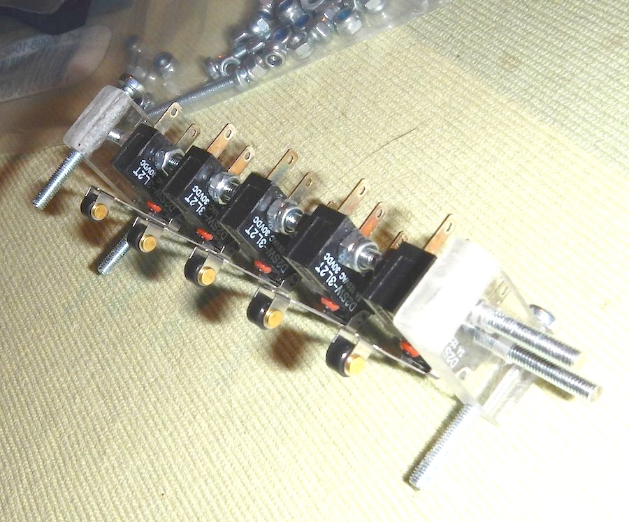 5xmicroswitchar.jpg, 230.02 kb, 900 x 748