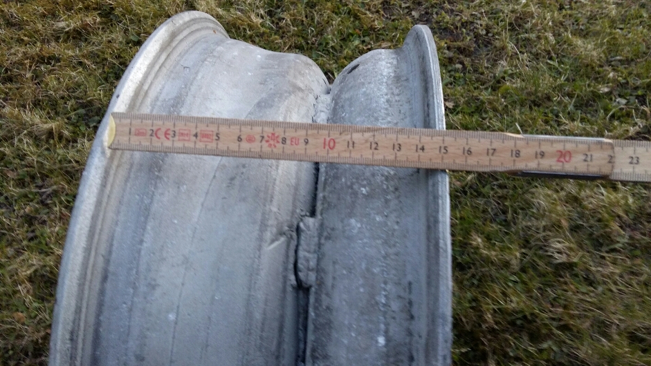 2017-05-03 21.33.48.jpg, 452.4 kb, 941 x 530