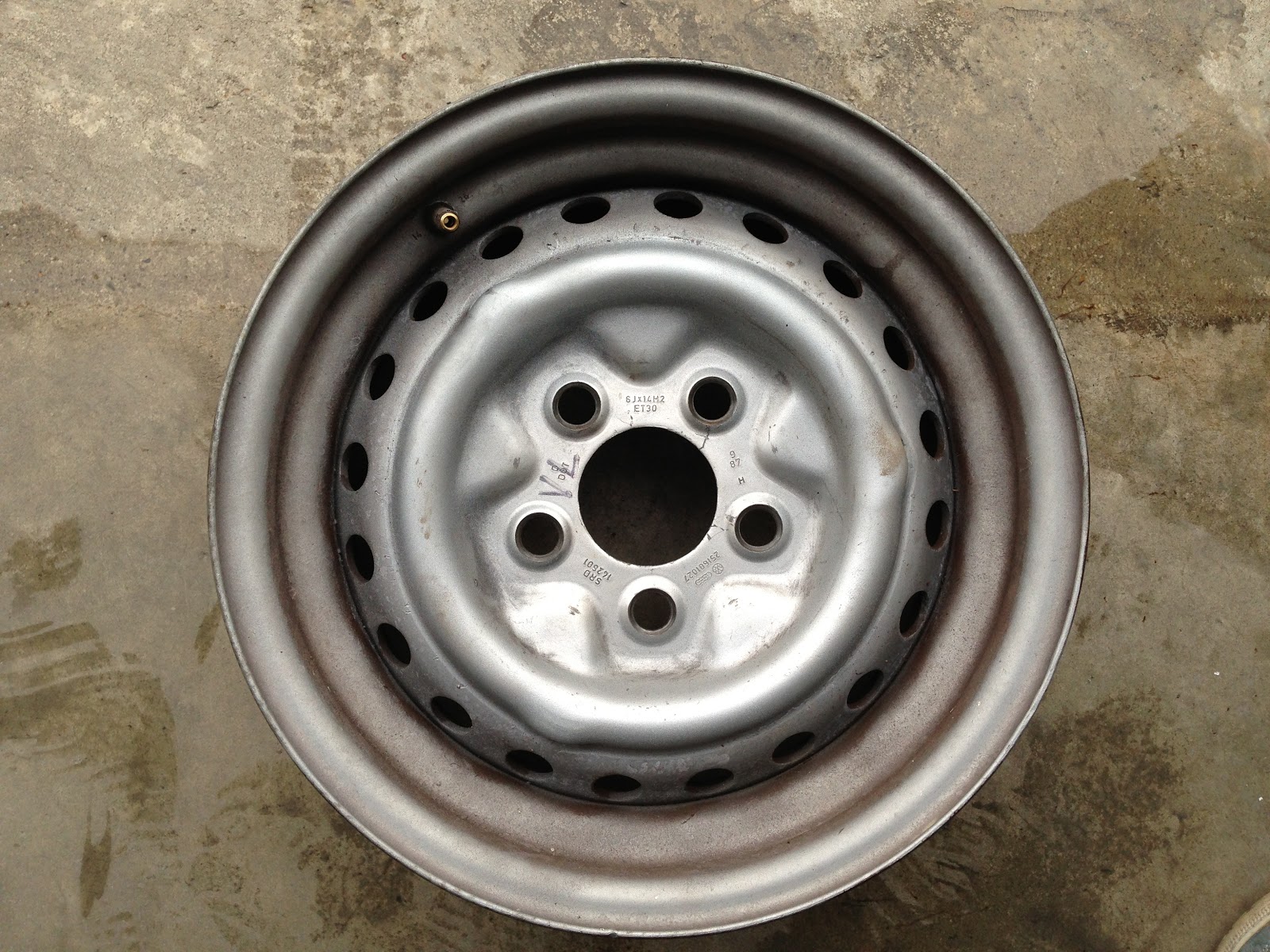 T3_6j Felge vor Beschichtung_01.JPG, 451.66 kb, 1600 x 1200