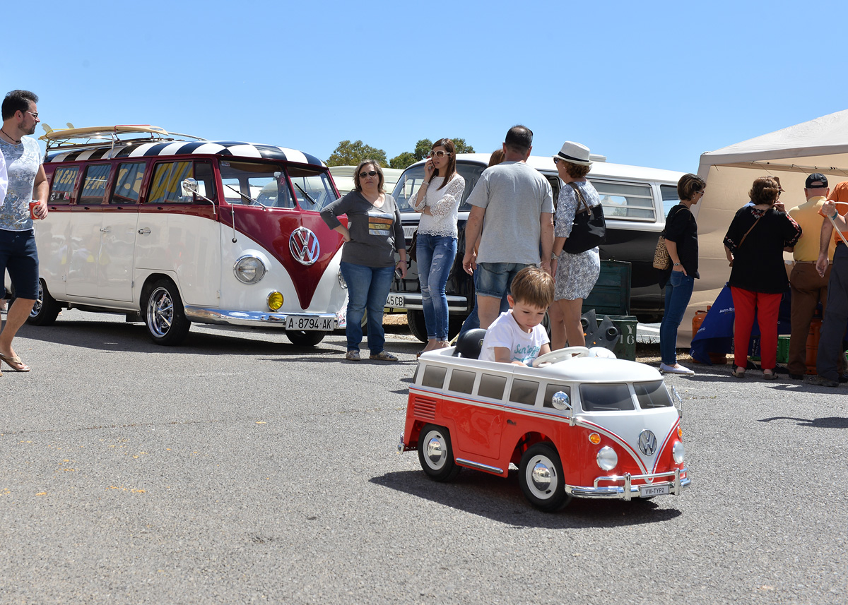 mini-vwbuss.jpg, 461.67 kb, 1200 x 857