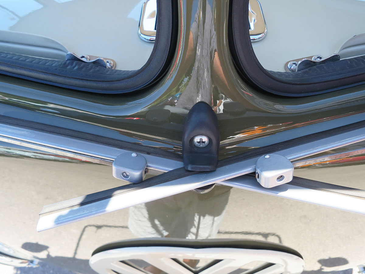 barndoor-window.jpg, 199.27 kb, 1200 x 900