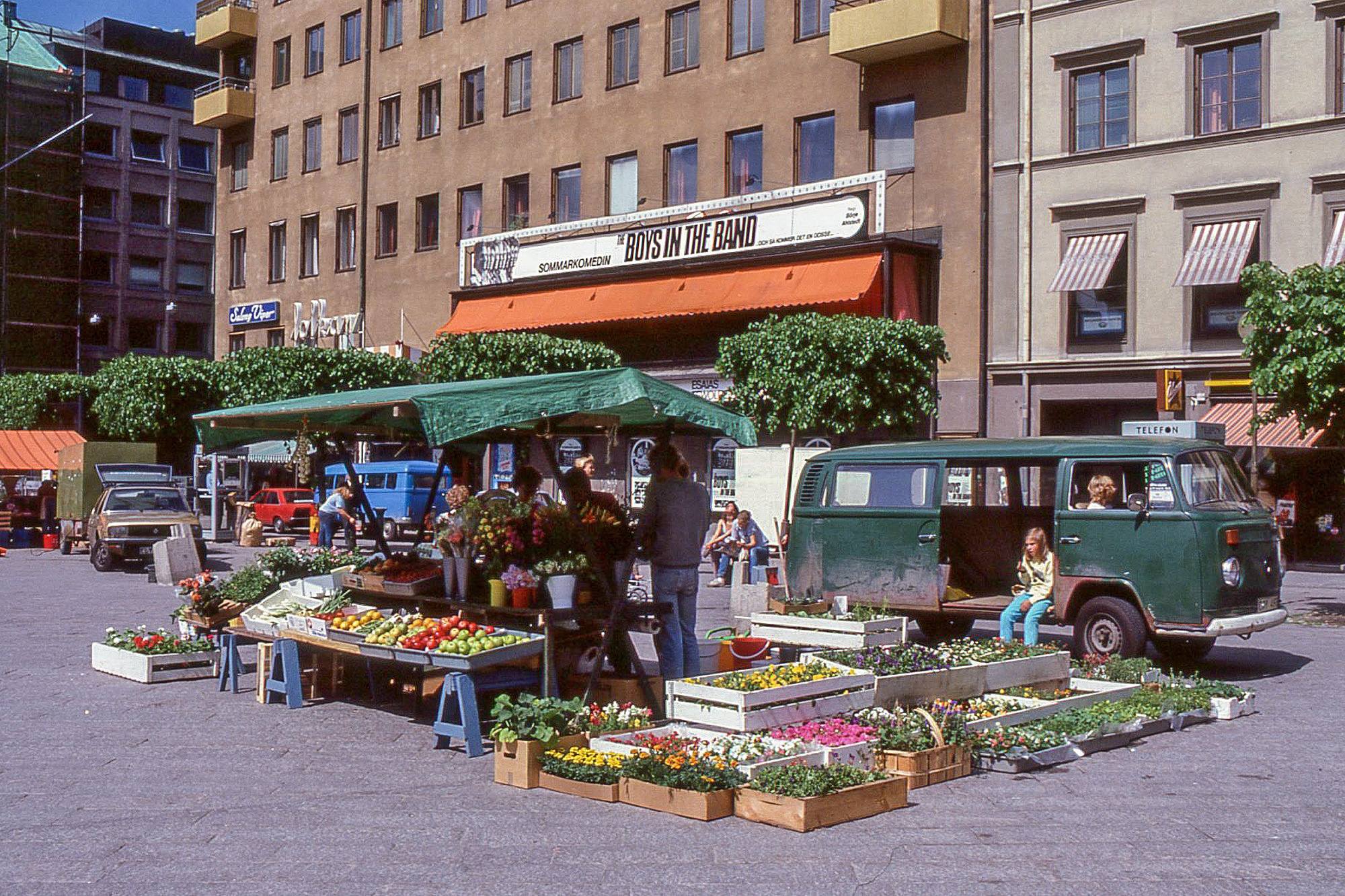 1980 Östermalmstorg.jpg, 514.49 kb, 2000 x 1333