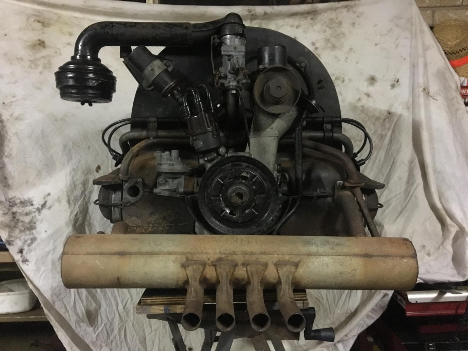 VW Avgas fyra rör.jpg, 191.02 kb, 1600 x 1200