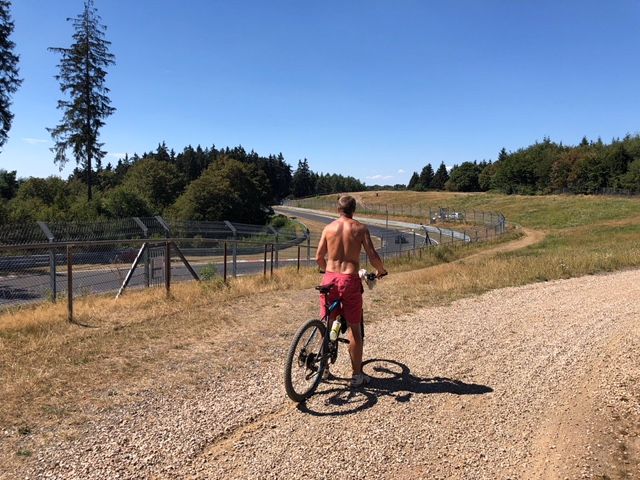 Cykeltur runt ringen.jpg, 92.35 kb, 640 x 480