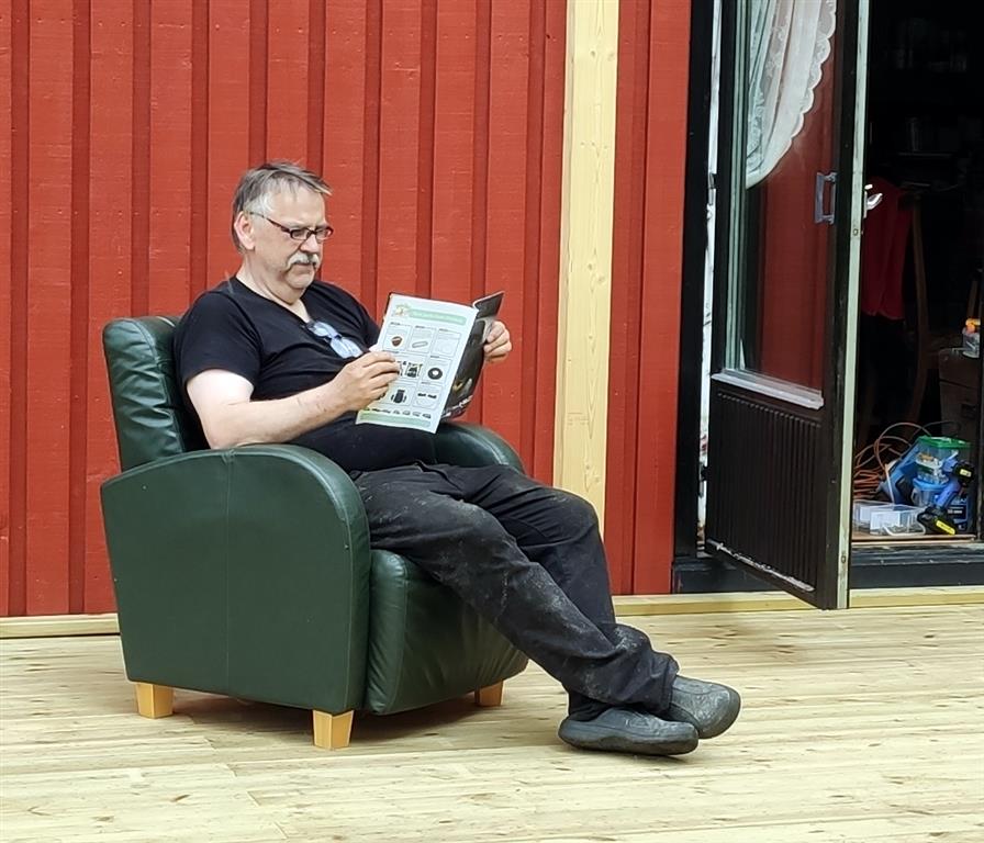 002.jpg, 100.45 kb, 896 x 768