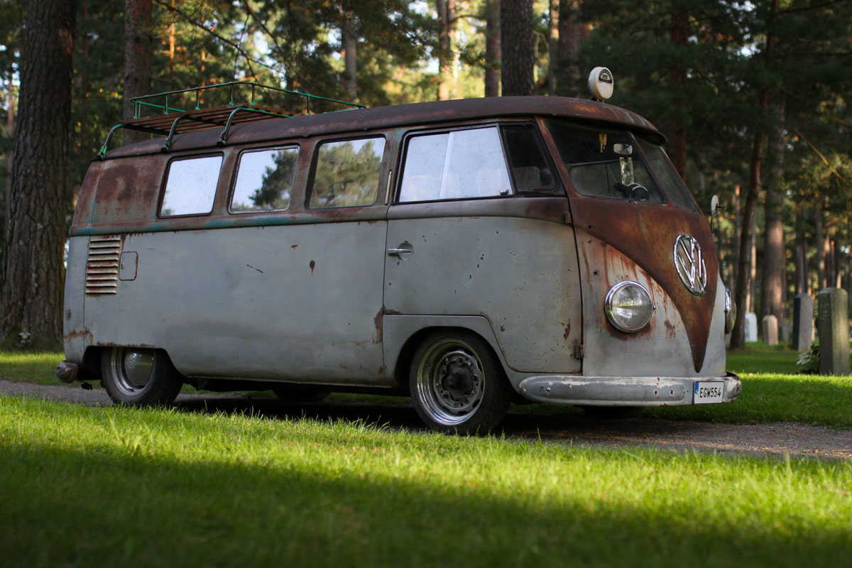 right-front-of-a-kleinbus-1957.jpg, 199.52 kb, 1200 x 800