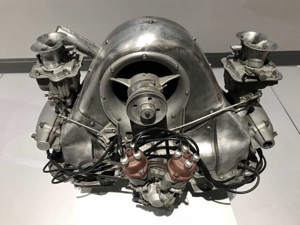 carrera engine 4 cam..jpg, 143.32 kb, 960 x 720