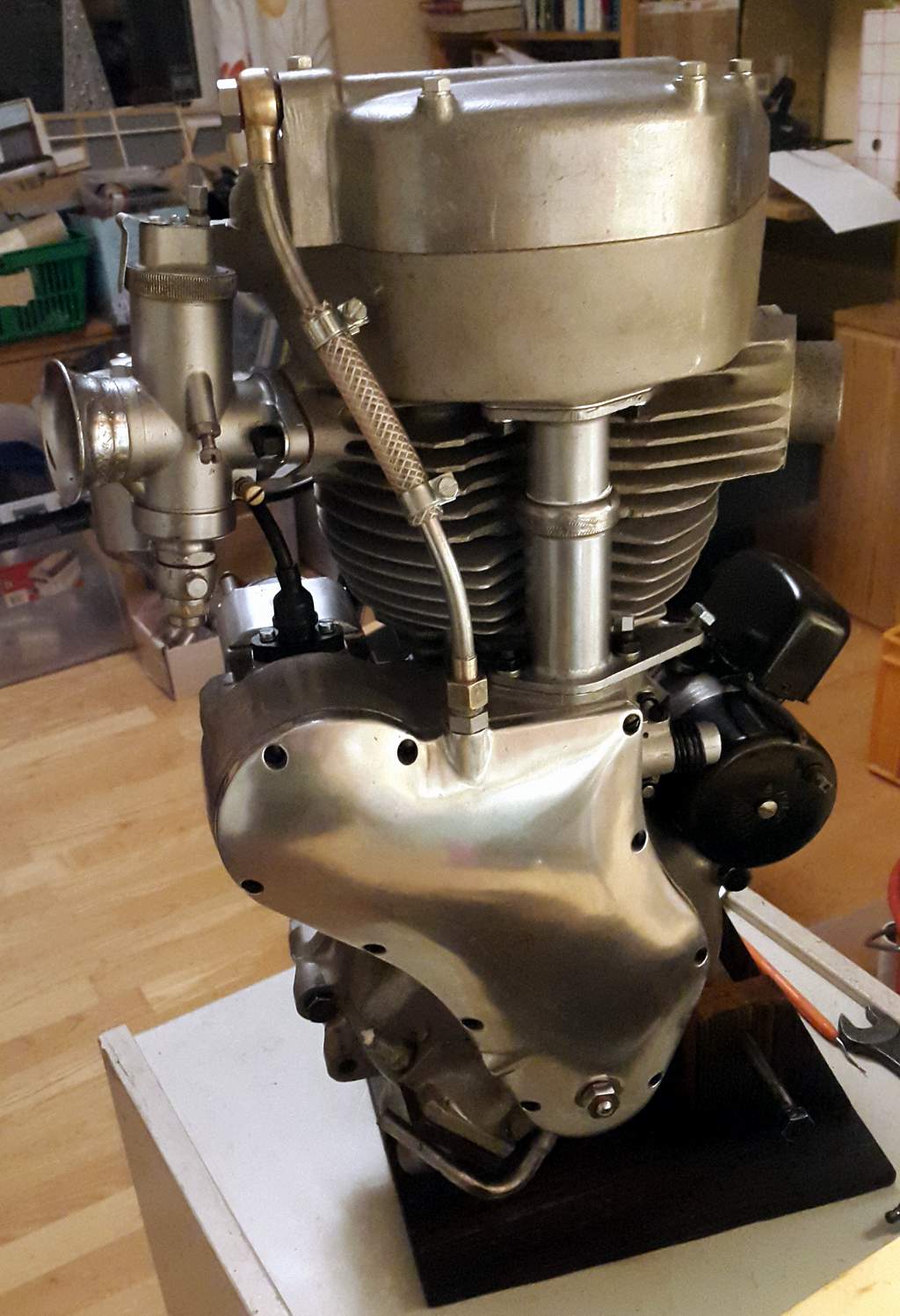 52 motor.jpg, 138.95 kb, 1024 x 1498