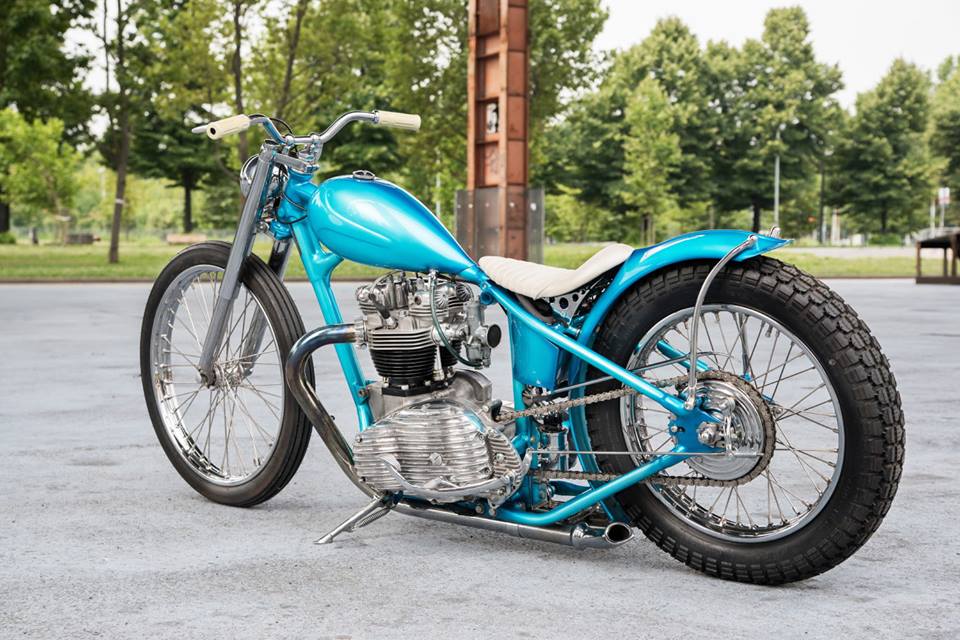 Triumph strycnine bike xx.jpg, 116.47 kb, 960 x 640