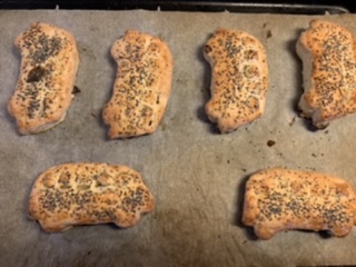 61553990-00E1-4E2C-AE0E-4337A2F57BF8.jpeg, 33.73 kb, 320 x 240