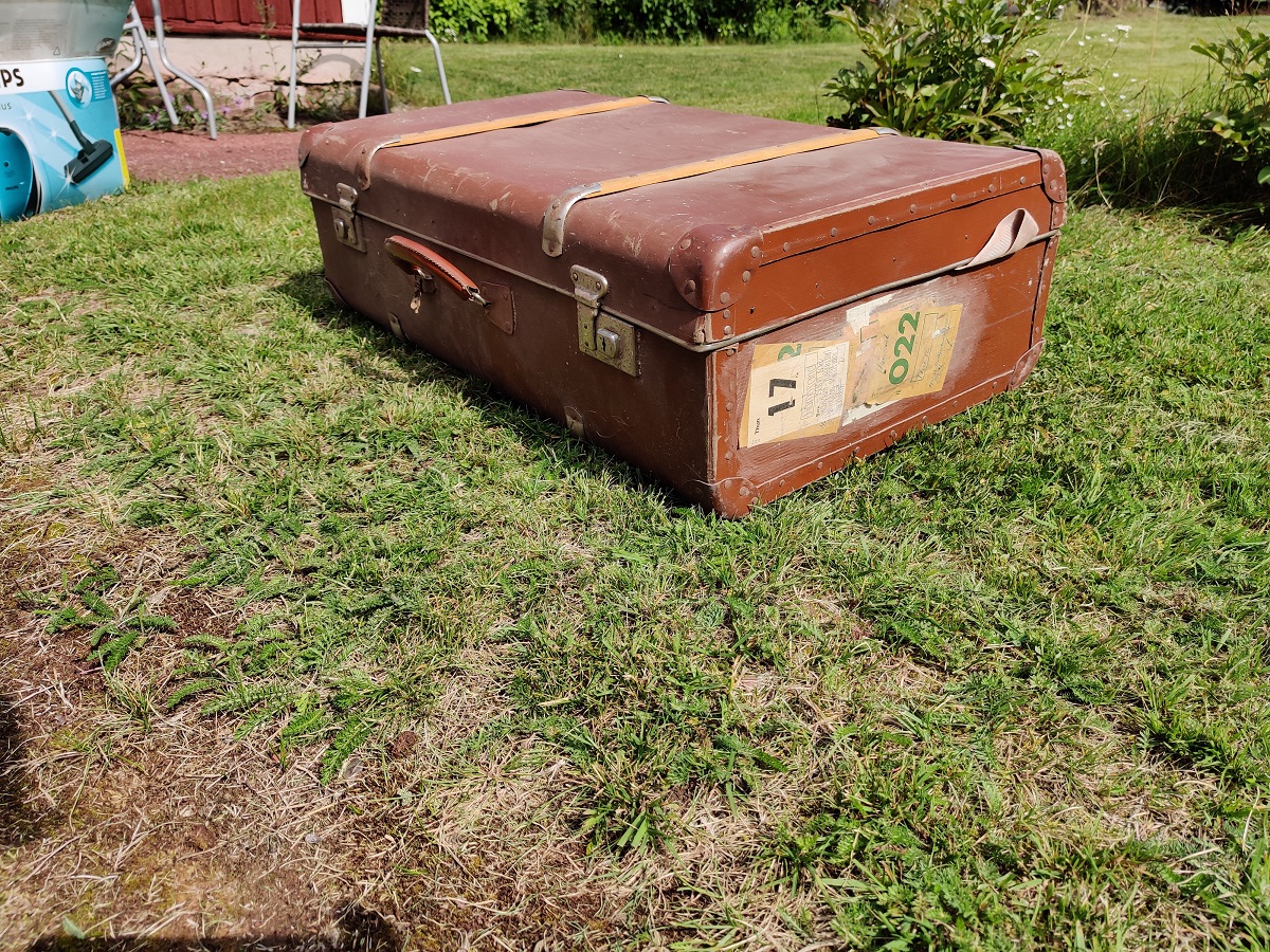 koffert2.jpg, 803.66 kb, 1200 x 900