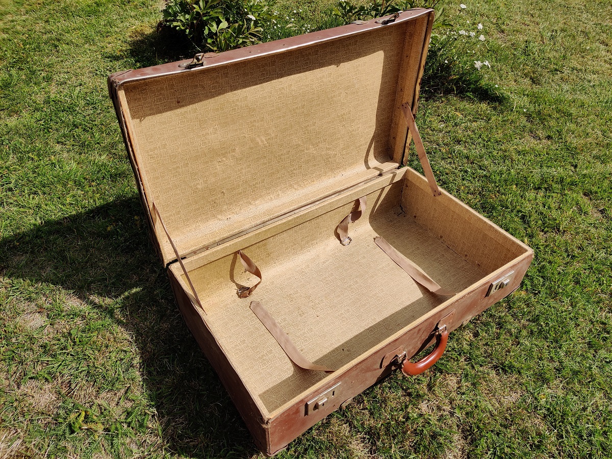 koffert1.jpg, 789.99 kb, 1200 x 900