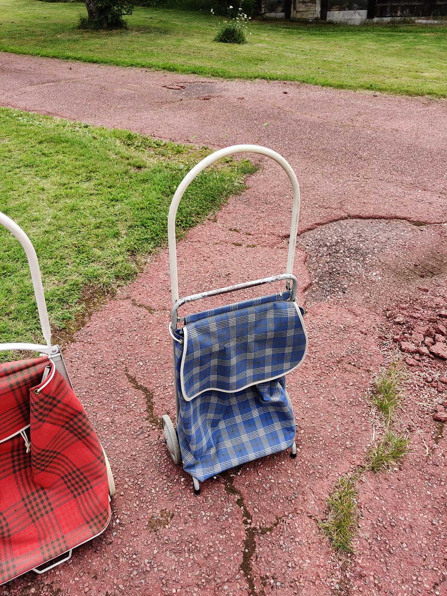 dramatblue.jpg, 768.3 kb, 900 x 1200