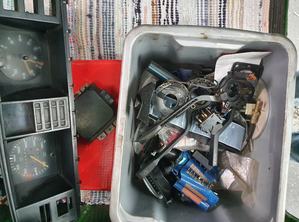 vw delar.jpg, 287.26 kb, 1168 x 868