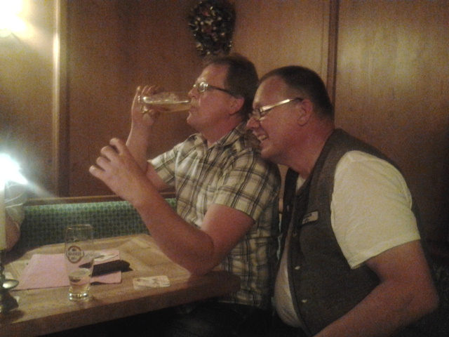 2012-06-12 22.14.37.jpg, 116 kb, 640 x 480