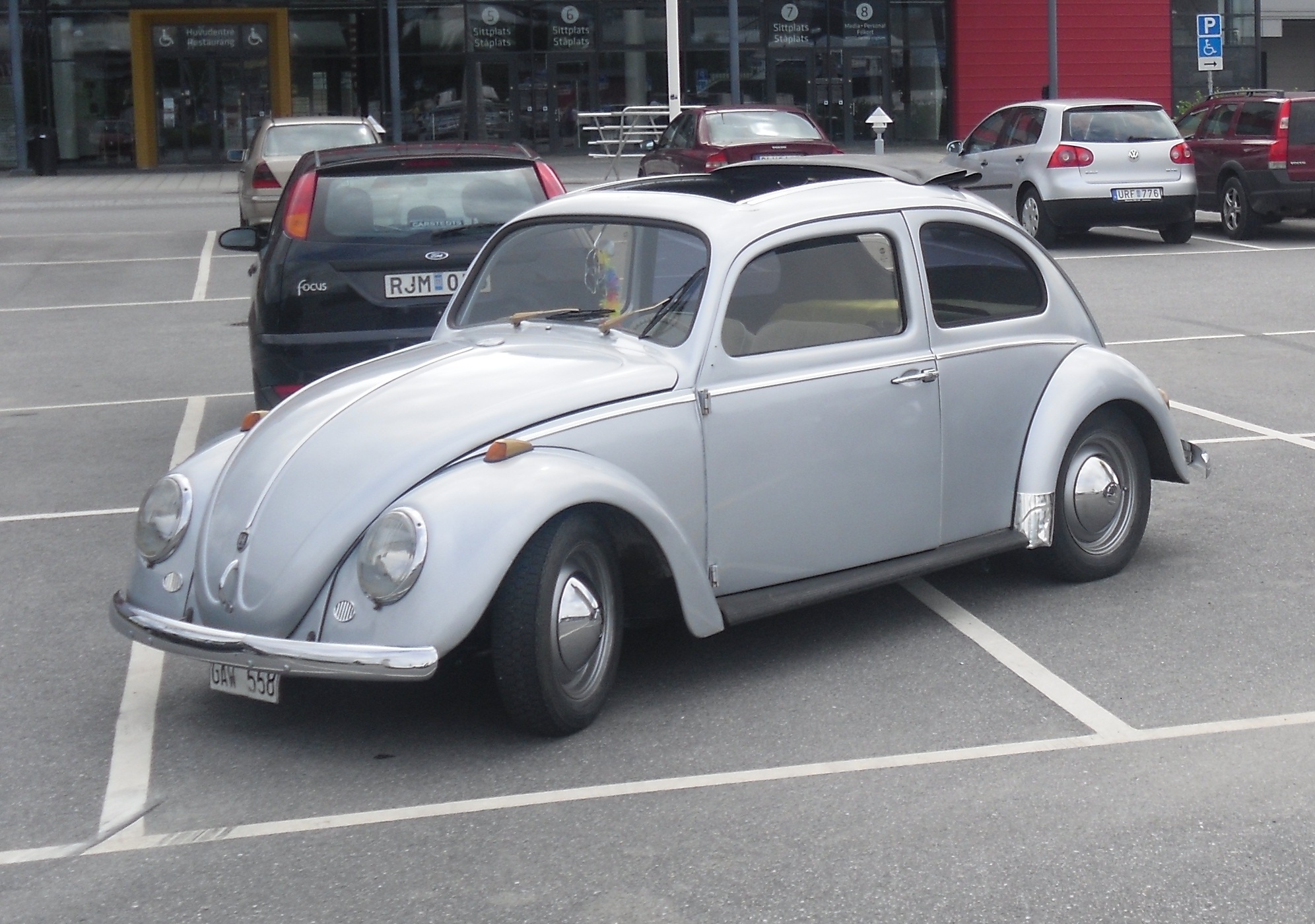 herbert.jpg, 828.31 kb, 1992 x 1400