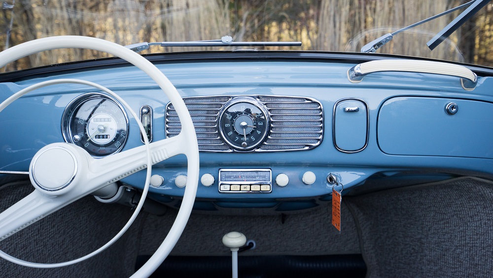 1957 cabrio sold dash.jpg, 244.4 kb, 1000 x 563