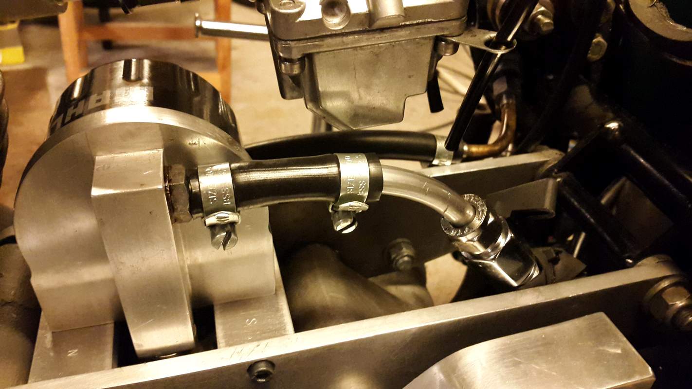 oljekran på inlopp och slangar.JPG, 105.08 kb, 1422 x 800