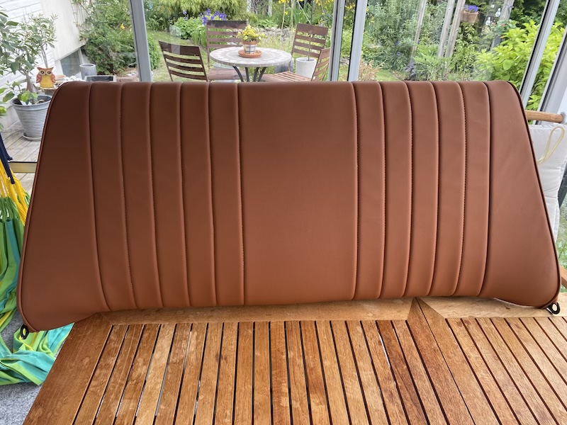 Bakre ryggstöd klätt.jpg, 211.98 kb, 800 x 600